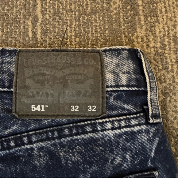 Levi's Men's 541 Tapered Athletic fit Dark Blue Indigo Acid Wash Jeans 32 x 32 - Picture 7 of 7